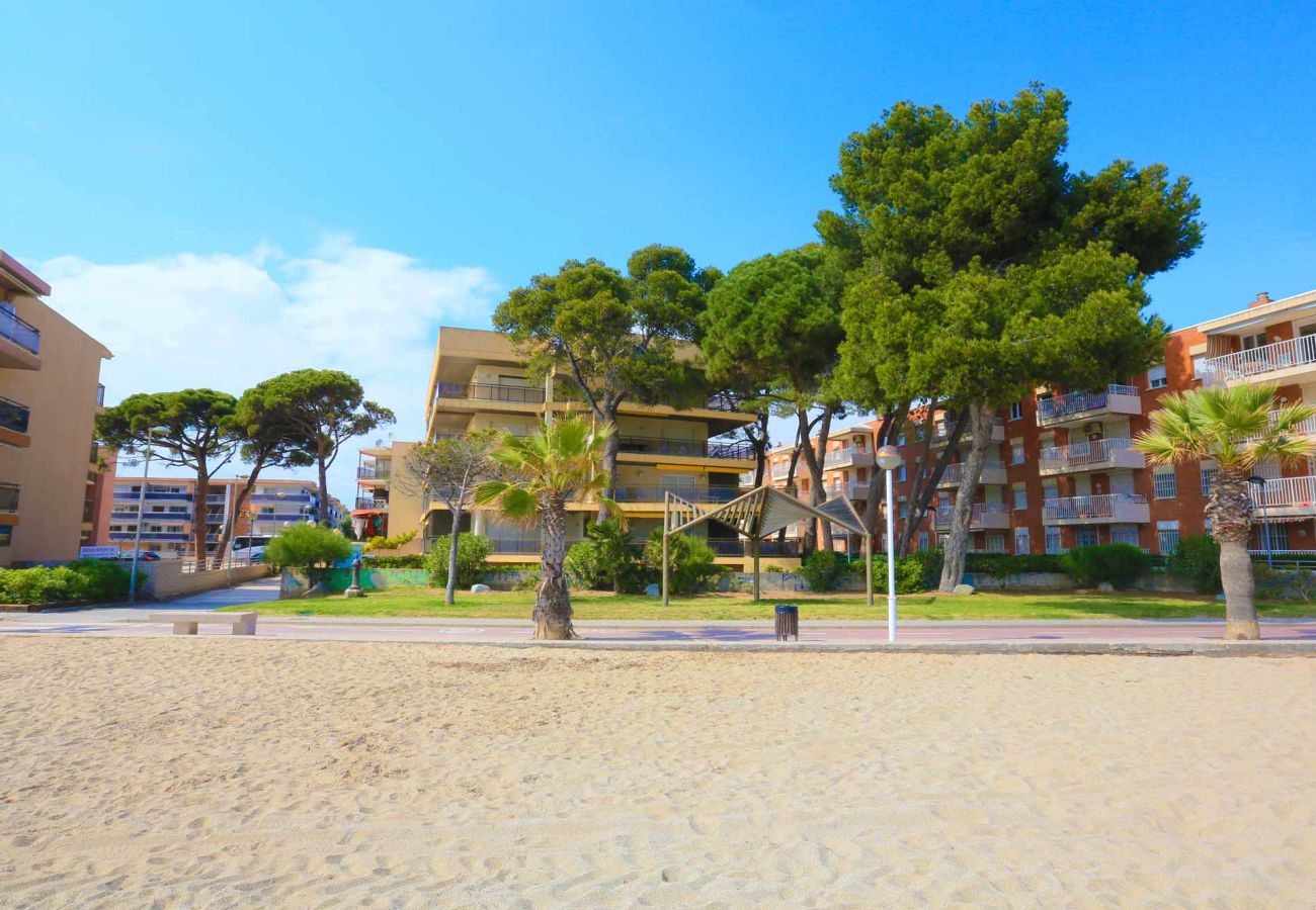 Ferienwohnung in Cambrils - TXINGUDI  3 2