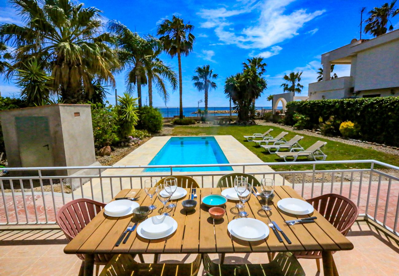 Villa in Cambrils - VILLA ACACIAS